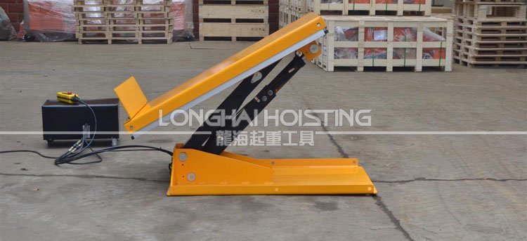 傾斜式電動升降平臺實物 傾斜式電動升降平臺實物