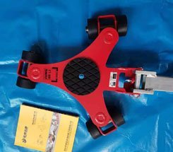 JKB1.5K萬向搬運(yùn)小坦克實(shí)物 JKB1.5K萬向搬運(yùn)小坦克實(shí)物